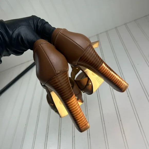 Michael Kors Brown Leather Platform T Strap Chunky Block Heels Women’s Size 7M - Picture 11 of 11